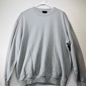 H&M Men's Light‎ Gray Crewneck Sweater